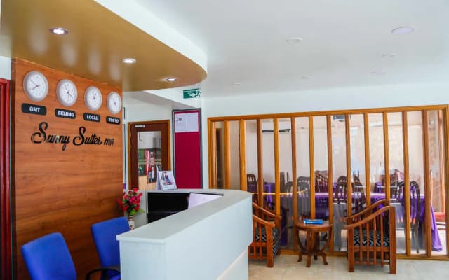 Sunny Suites Inn - photo 2