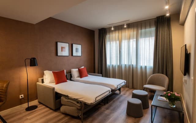 Atenea Rekord Suites Barcelona - photo 5