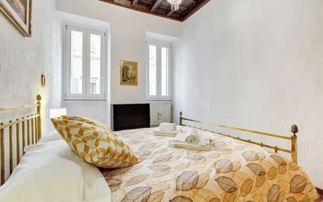 Spanish Steps Spacious Apartment - photo 5