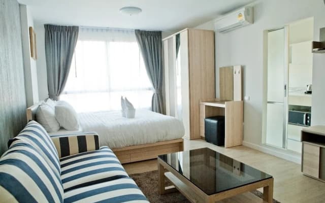 Baan Peang Ploen A712 by Huahin Holiday Condo - photo 2