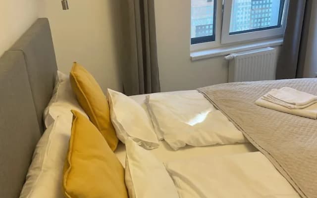Downtown family apartment by FirstHost - photo 4