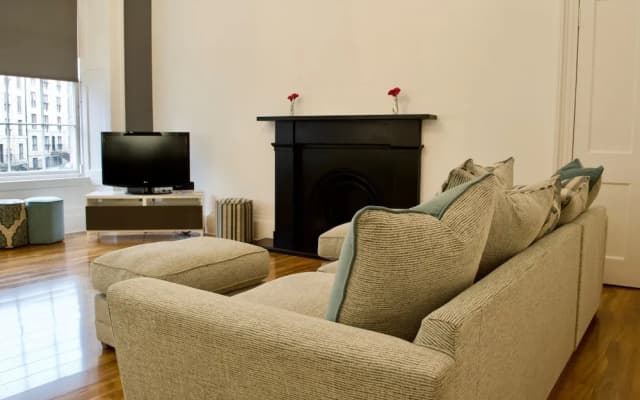 Modern Stockbridge Flat - photo 5