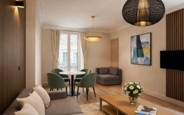 Premium family apartments for 5 near Champs-Élysées - photo 4
