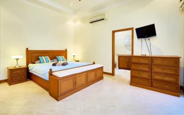 Golden Villa by Fantasea Beach - photo 4