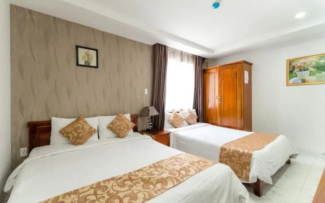 The Rose Hotel - photo 3
