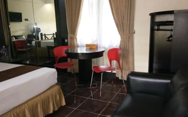 C'One Hotel Cempaka Putih - photo 3