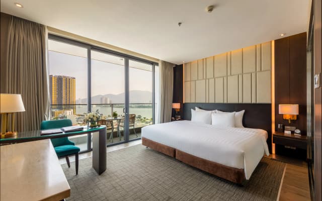 New Orient Hotel Danang - photo 3