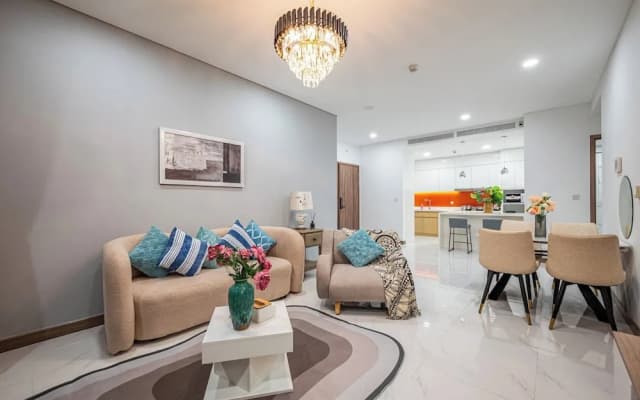 Luxury Sunwah Apartment near Landmark 81 - City View - photo 2