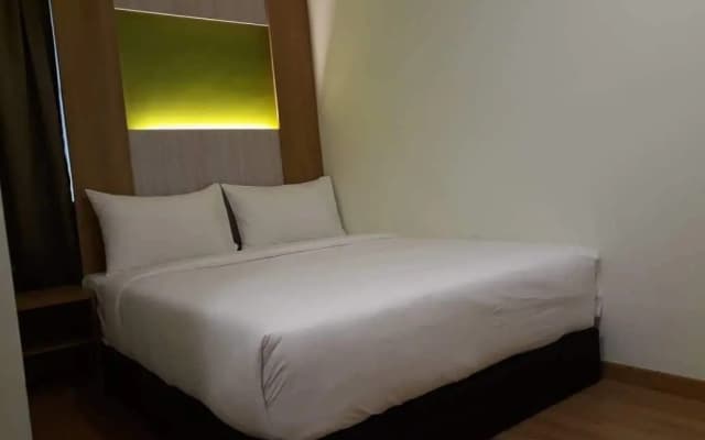 OYO 89571 Eco Palace Hotel - photo 3