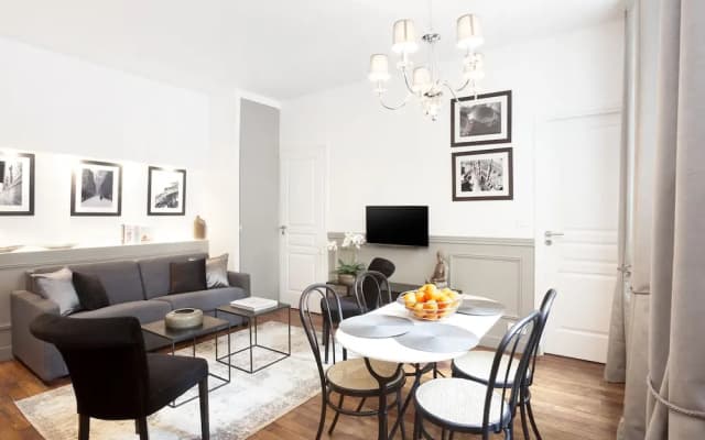 Luxury 2BR Gr-Boulevards I by Livinparis - photo 3