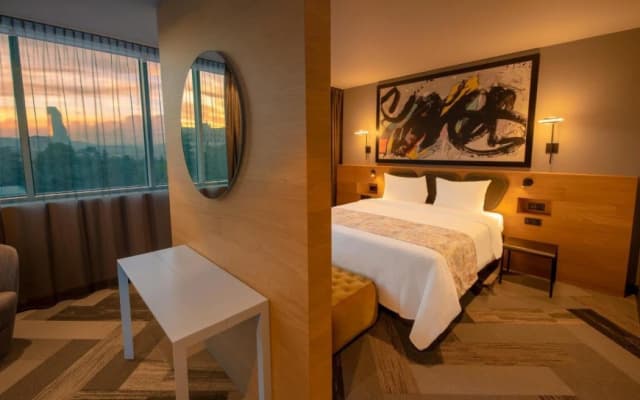 Radius Hotel Tbilisi - photo 2