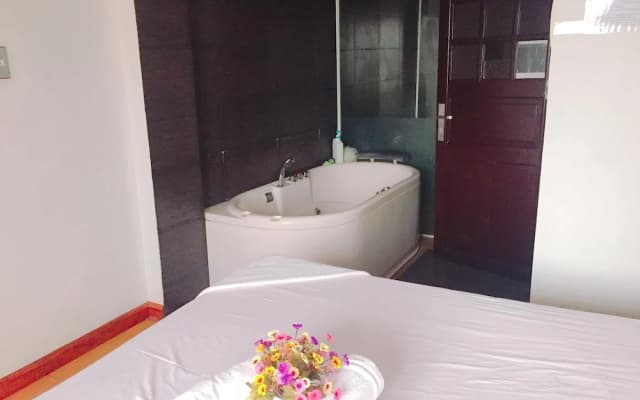 Bien Dong Hotel - photo 5