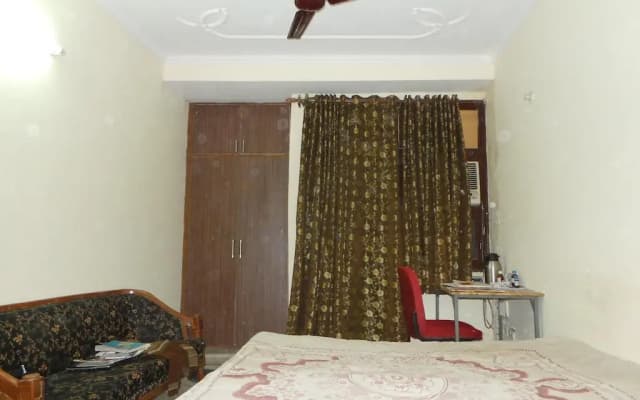 Indu Pg House - photo 2