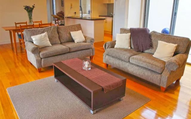 Balcombe Apartments - photo 3
