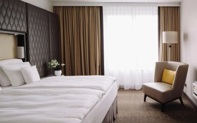 Pullman Berlin Schweizerhof - photo 4