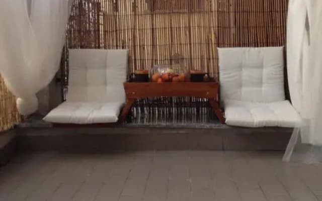 Lovely Terrace Apartment - photo 3