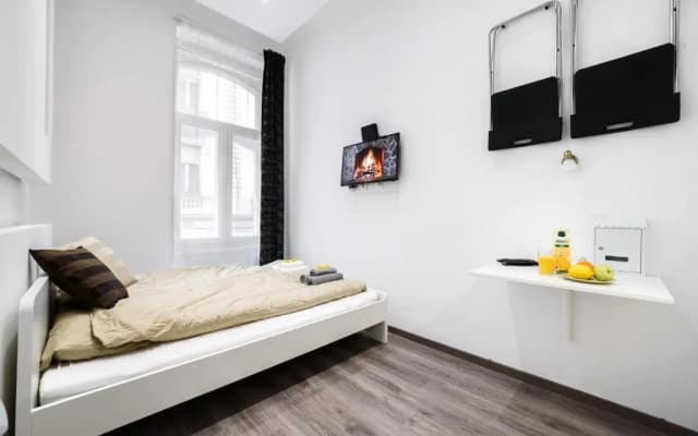 Annabelle Downtown Apartments - photo 3