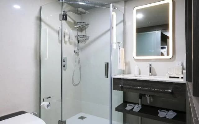 Aster Apartment Bali - photo 5