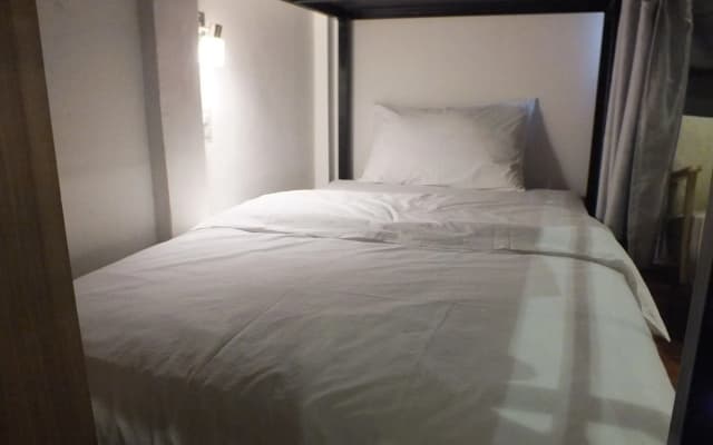09 Hostel - photo 2