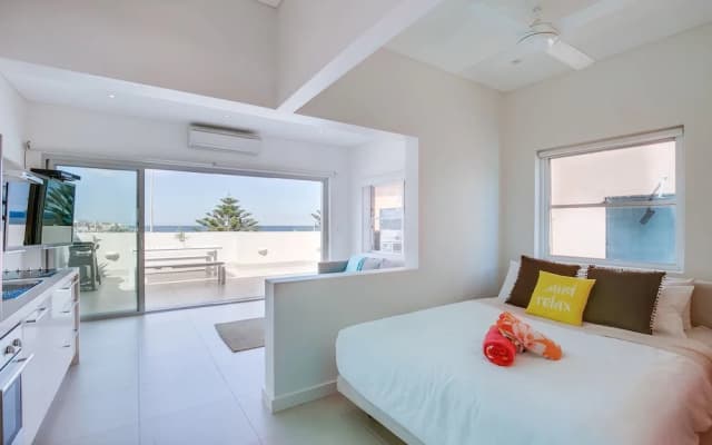 Beachfront Penthouse - photo 3