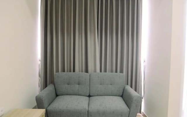Spacious Studio Menteng Park Apartment - photo 2