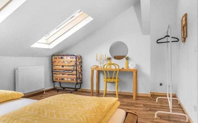 2BR Apt Next to Vienna Vibrant Center - photo 2