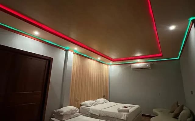NikainnHimandhoo - photo 3