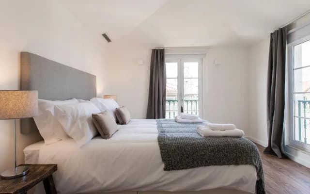 Chiado River View Deluxe Apartment - photo 5
