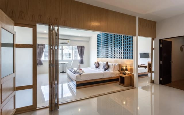 7Q Bangla Hotel - photo 5