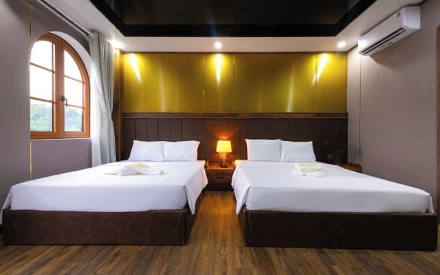 TH Luxury Hotel - photo 5