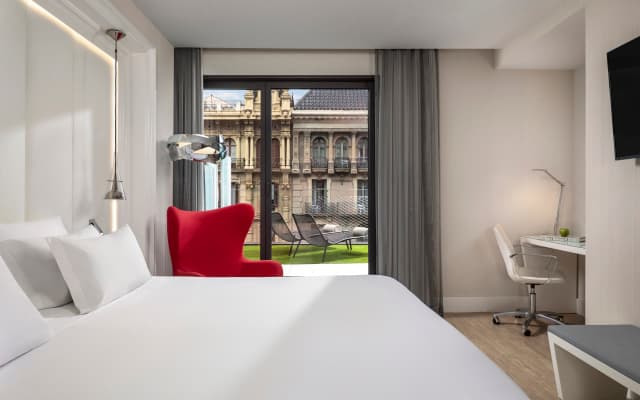 NH Collection Barcelona Gran Hotel Calderón - photo 2