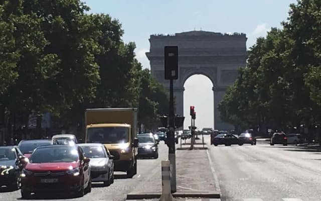 Champs Elysées - photo 5