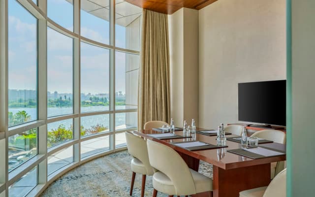 Hilton Cairo Nile Maadi - photo 4
