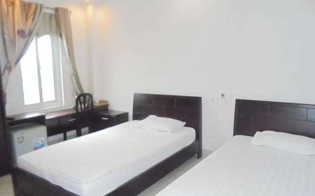 Phong Phu Hotel - photo 2