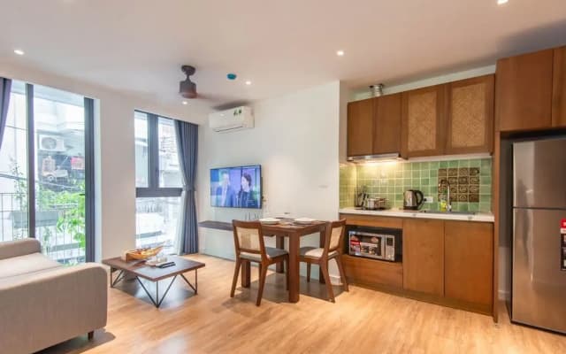 Sunny Home Apartment - photo 3