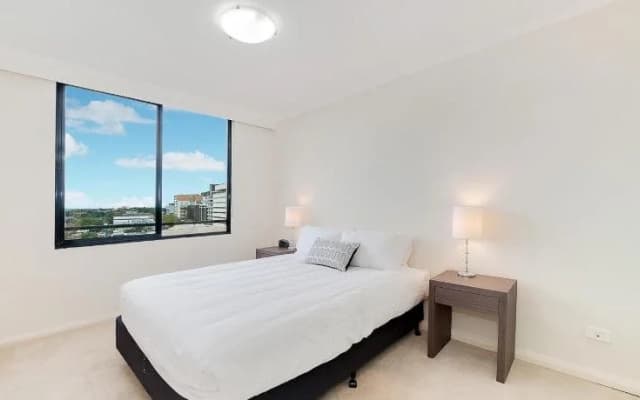 Wyndel Apartments - Herbert - photo 2