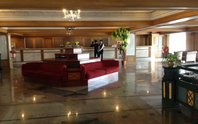 Suda Palace Hotel - photo 2