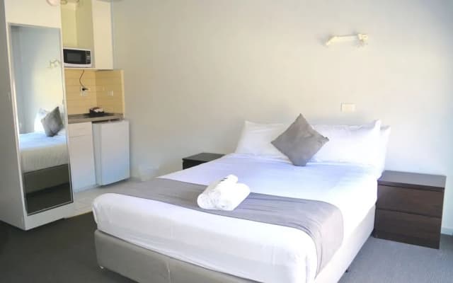 George Powlett Apartments - photo 3