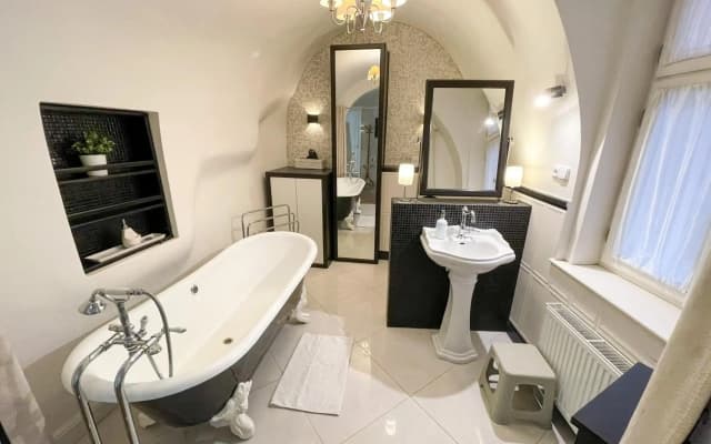 U Obecního dvora 3 - Old Town Apartment - photo 4