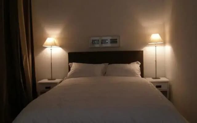 A Gem Steps Away From Sacre Coeur - photo 3