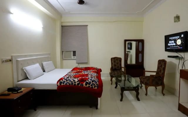 Hotel Swisston Palace - photo 3