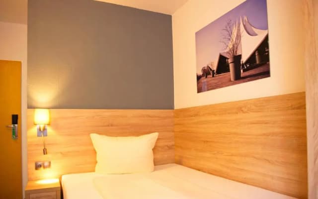 BlnCty Hotel - photo 3