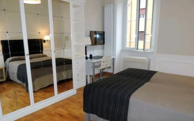 Testaccio Apartments - photo 2