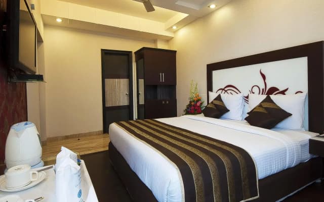 Hotel Pitrashish Premium - photo 5