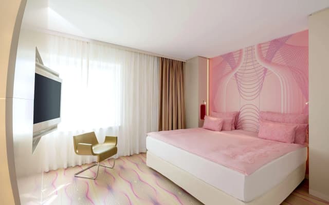 nhow Berlin Hotel - photo 4