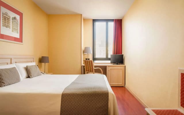 Sunotel Junior Hotel - photo 3