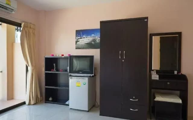 Aurora Guesthouse - photo 4