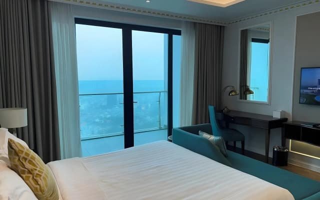 FLC Halong Bay Golf Club & Luxury Resort - photo 5
