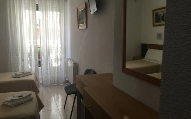 Hostal R. Lido - photo 5