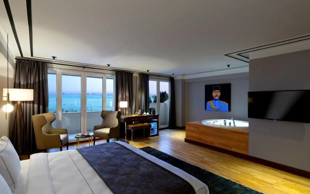 Walton Hotels Oldcity - photo 2
